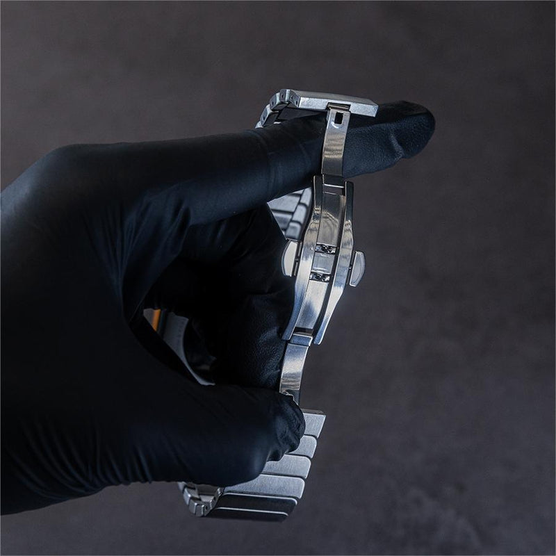 Pulseira de Aço Inoxidável com Fecho Borboleta para Apple Watch